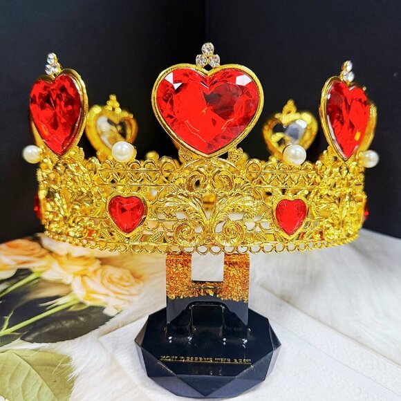 Queen of Heart Crown, Valentine Crown, Heart Crown, Gold Crown, Princess Crown main image 8